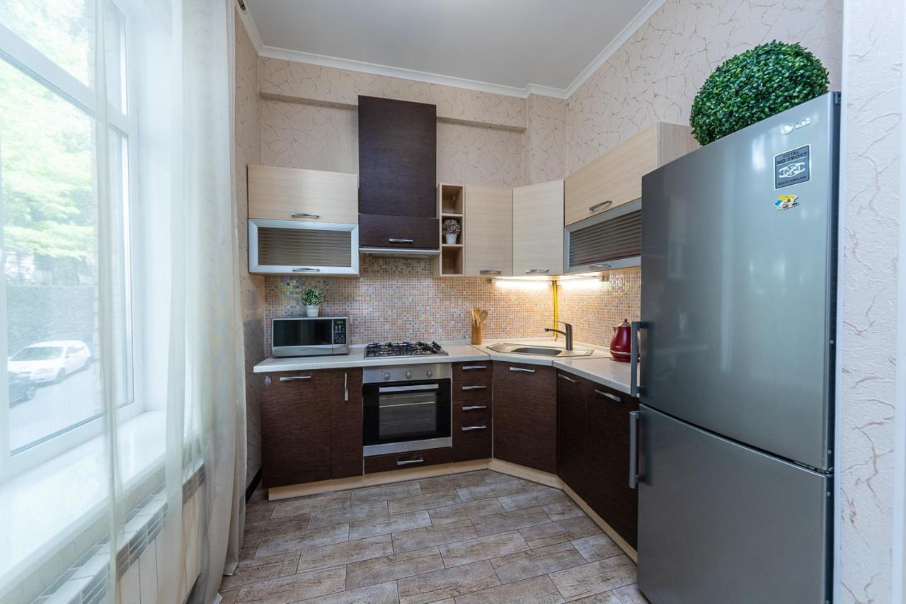Apartment Kreschatik 21, With Terrace