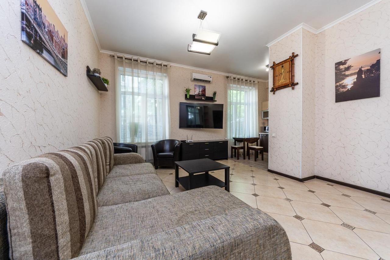 Apartment Kreschatik 21, With Terrace